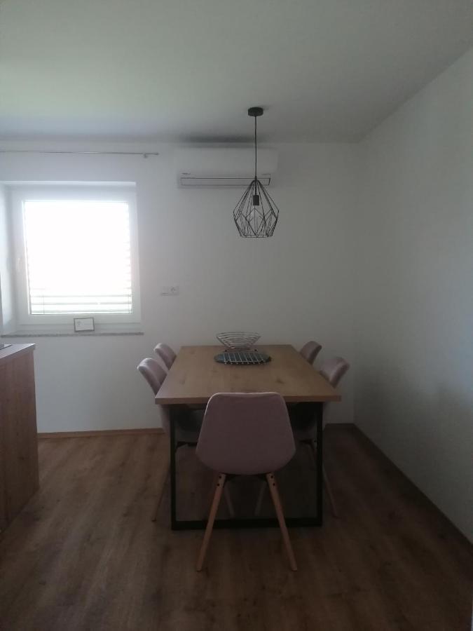 Apartment Sunset Марібор Екстер'єр фото